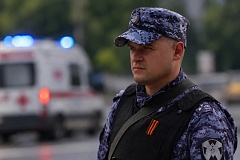 В Москве росгвардейцы оказали помощь гражданам, оказавшимся в сложных жизненных ситуациях