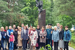 Ветераны района Куркино приняли участие в торжественном митинге, посвященном Дню памяти и скорби